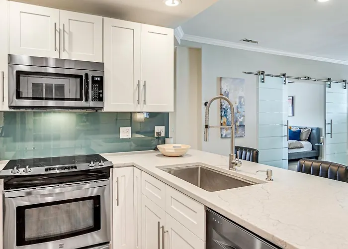 Charming In Downtown Winston-salem! *